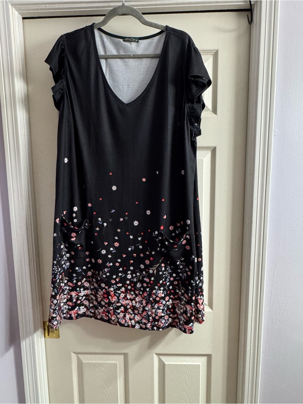 Plus Size 3x Black Floral V-Neck Women's Dress